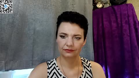 hotmamaqueen234 online show from May 22, 9:37 am