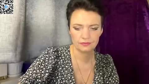 hotmamaqueen234 online show from May 24, 8:14 pm