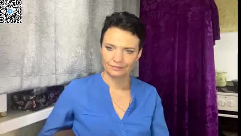 hotmamaqueen234 online show from June 28, 12:27 am