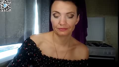 hotmamaqueen234 online show from July 3, 12:00 pm