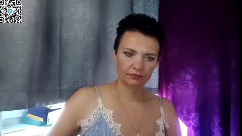 hotmamaqueen234 online show from July 16, 12:22 pm