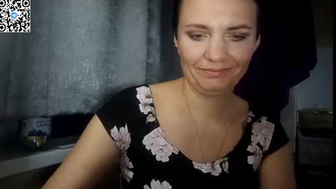 hotmamaqueen234 online show from July 17, 10:58 pm