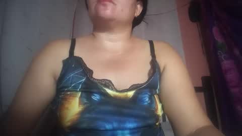 Snapshot of hotmatureladyxxx chatting on April 8, 11:21 am hotmatureladyxxx online show from April 8, 11:21 am