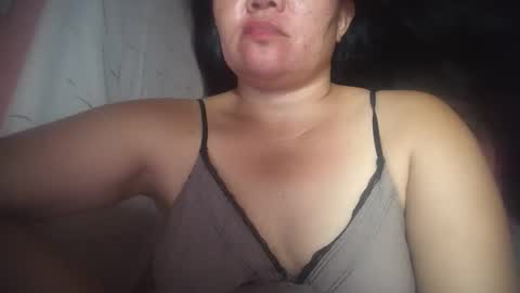 Snapshot of hotmatureladyxxx chatting on April 12, 10:31 am hotmatureladyxxx online show from April 12, 10:31 am