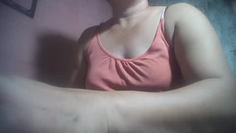 Snapshot of hotmatureladyxxx chatting on May 7, 1:27 pm hotmatureladyxxx online show from May 7, 1:27 pm