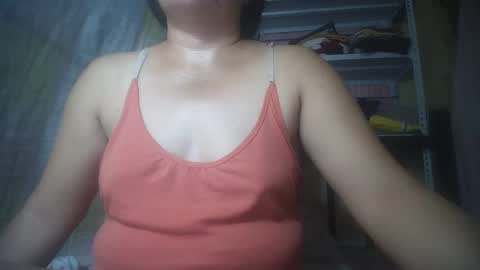 Snapshot of hotmatureladyxxx chatting on May 12, 7:00 pm hotmatureladyxxx online show from May 12, 7:00 pm