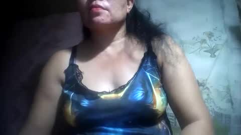 Snapshot of hotmatureladyxxx chatting on May 26, 7:37 am hotmatureladyxxx online show from May 26, 7:37 am