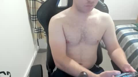 Snapshot of hotmelbguy20 chatting on November 26, 11:33 am Cum and play X online show from November 26, 11:33 am