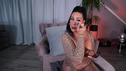 hotmilfbitch online show from March 6, 5:46 am