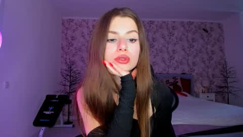 hotmolly_ online show from February 11, 2:11 pm