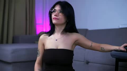 Molly online show from June 1, 12:34 am