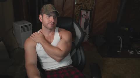 hotmuscles6t9 online show from October 8, 3:15 am