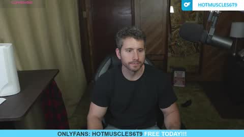 hotmuscles6t9 online show from February 15, 12:18 am