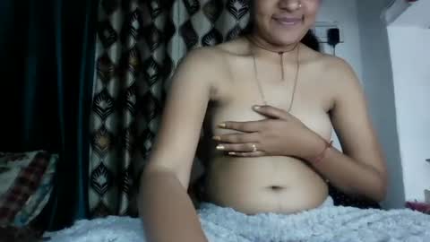 Snapshot of hotnsweetindian chatting on February 15, 1:49 pm lola online show from February 15, 1:49 pm