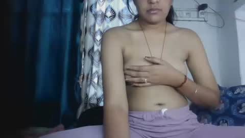 Snapshot of hotnsweetindian chatting on April 12, 2:05 am lola online show from April 12, 2:05 am