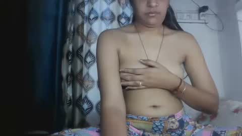 Snapshot of hotnsweetindian chatting on April 13, 11:59 am lola online show from April 13, 11:59 am