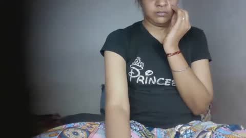 Snapshot of hotnsweetindian chatting on May 16, 3:55 pm lola online show from May 16, 3:55 pm