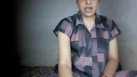 Snapshot of hotnsweetindian chatting on May 27, 4:04 pm lola online show from May 27, 4:04 pm