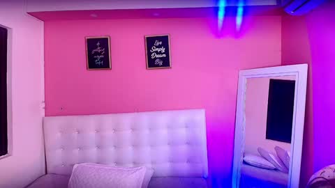 Sussy Bloom  online show from January 28, 12:22 pm