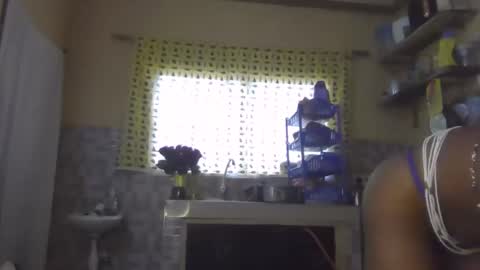 Snapshot of hotsassyqueen219667 chatting on April 23, 10:14 am Kichuna online show from April 23, 10:14 am