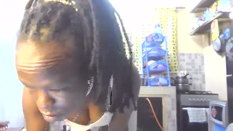 Snapshot of hotsassyqueen219667 chatting on May 30, 4:48 pm Kichuna online show from May 30, 4:48 pm