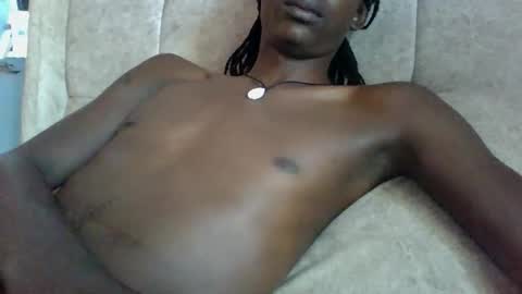 Snapshot of hotshadowx chatting on April 13, 5:46 am hotshadowx online show from April 13, 5:46 am