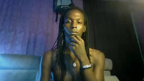 Snapshot of hotshadowx chatting on May 20, 7:42 pm hotshadowx online show from May 20, 7:42 pm