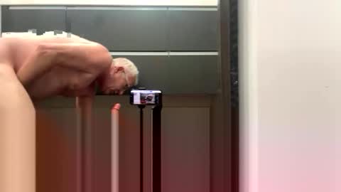 Snapshot of hotsilverdady chatting on June 10, 5:45 pm hotsilverdady online show from June 10, 5:45 pm