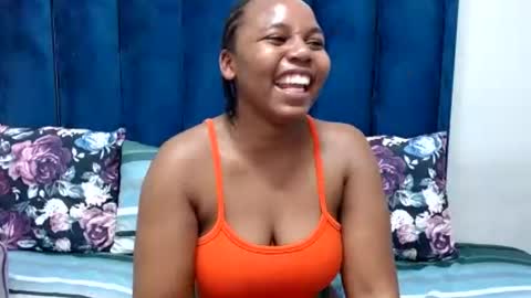 Snapshot of hotsmalltitsx chatting on June 28, 6:14 pm hotsmalltitsx online show from June 28, 6:14 pm