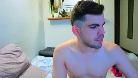 Snapshot of hotstud_999 chatting on June 9, 11:00 am Andres online show from June 9, 11:00 am