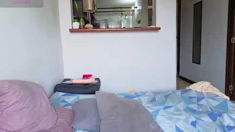 Andres online show from June 25, 5:39 pm