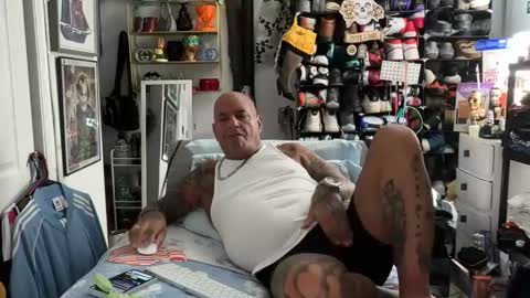 hotstuff775616 online show from January 14, 2:39 am