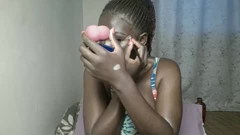 Snapshot of hott_amalia chatting on November 18, 12:09 pm Amalia online show from November 18, 12:09 pm