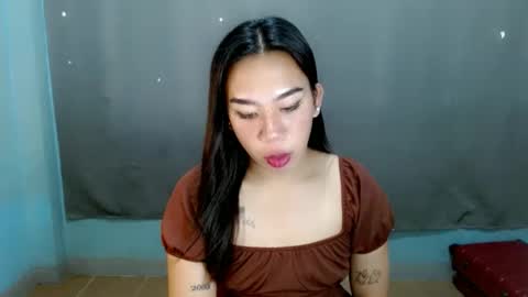 Snapshot of hott_cumforyou chatting on February 13, 5:05 am jelaigrande  online show from February 13, 5:05 am