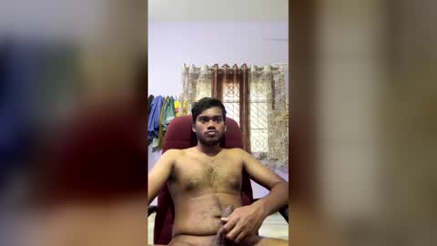 hottamilguy01 online show from February 13, 5:03 am