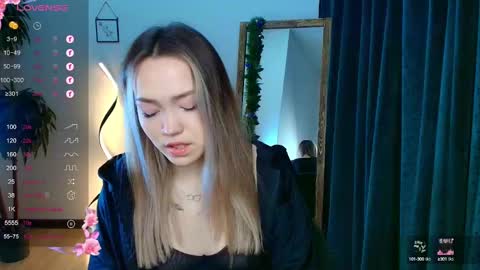 Snapshot of hottease_pvt chatting on December 22, 8:38 am hello Im Eva online show from December 22, 8:38 am