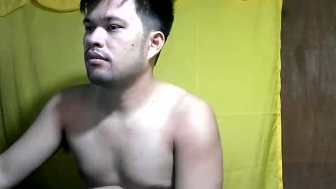 Snapshot of hottestpinoy2323 chatting on June 11, 12:32 am HottestPinoy32 online show from June 11, 12:32 am