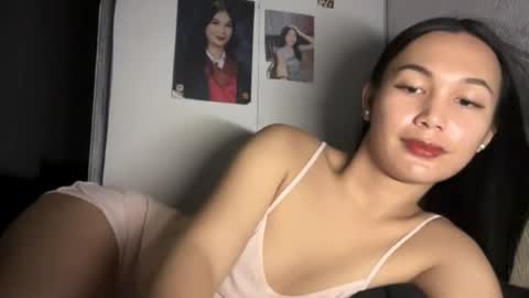 Snapshot of hottie_amari chatting on July 21, 4:31 pm Amari online show from July 21, 4:31 pm