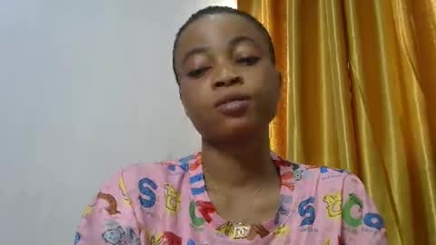 Snapshot of hottie_baddie14 chatting on April 4, 9:29 am hottie baddie14 online show from April 4, 9:29 am