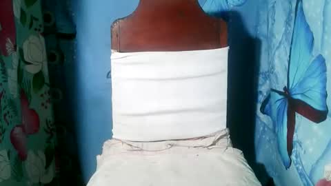 Snapshot of hottie_horny_exoticpussyx chatting on December 3, 11:14 pm hottie_horny_exoticpussyx online show from December 3, 11:14 pm