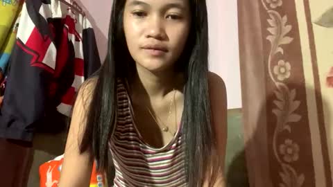 hottie_ptite online show from November 24, 2:11 am