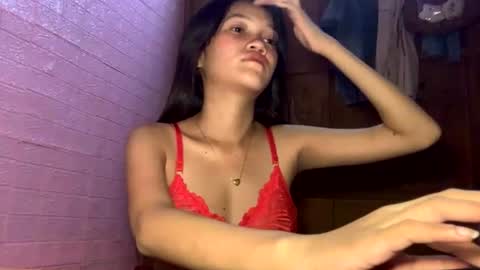 Snapshot of hottie_ptite chatting on June 14, 11:12 am hottie_ptite online show from June 14, 11:12 am