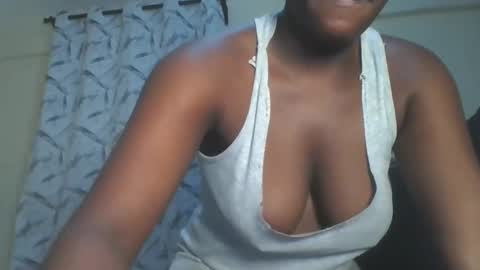 Snapshot of hottie_vera chatting on June 2, 6:26 am vera online show from June 2, 6:26 am