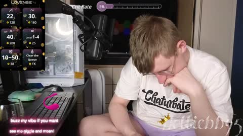 Snapshot of hottiebb95 chatting on January 23, 2:33 am Roberts stones online show from January 23, 2:33 am