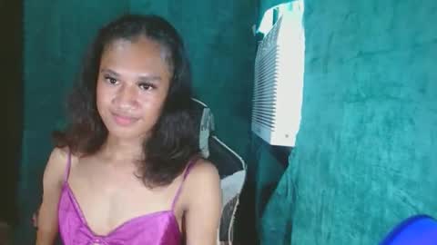 Snapshot of hottiest_luna chatting on May 15, 2:29 am hottiest_luna online show from May 15, 2:29 am
