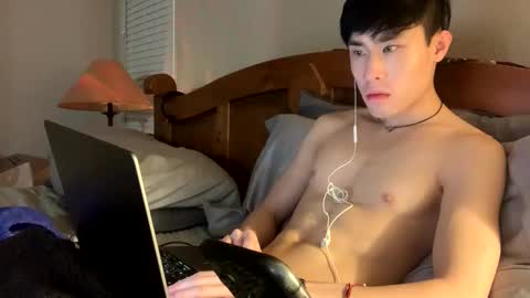 hottiewithabody101 online show from April 1, 1:12 pm