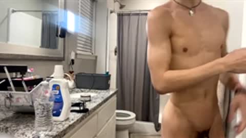 Snapshot of hottiewithabody101 chatting on June 12, 3:55 pm hottiewithabody101 online show from June 12, 3:55 pm