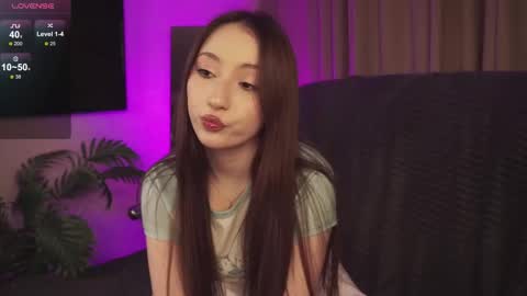 Snapshot of hottpeachh chatting on December 1, 1:27 pm hottpeachh online show from December 1, 1:27 pm