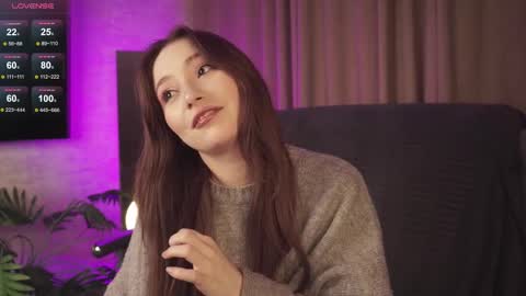 Snapshot of hottpeachh chatting on December 2, 4:35 pm hottpeachh online show from December 2, 4:35 pm