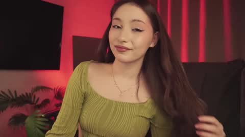 Snapshot of hottpeachh chatting on December 16, 5:40 pm hottpeachh online show from December 16, 5:40 pm